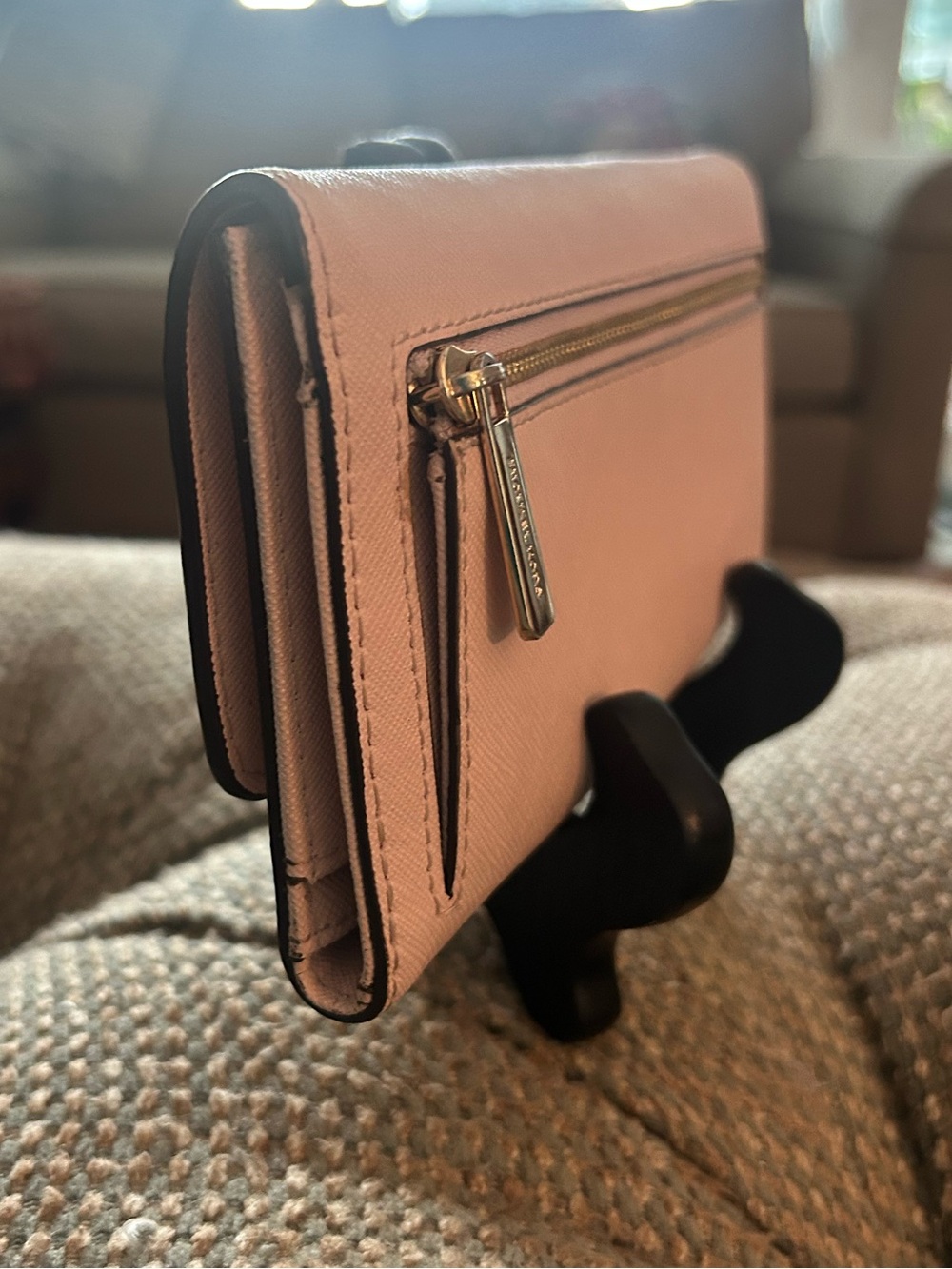 EUC Michael Kors Jet Set Travel Large Trifold Signature PVC Wallet Blush Color - Picture 3 of 11